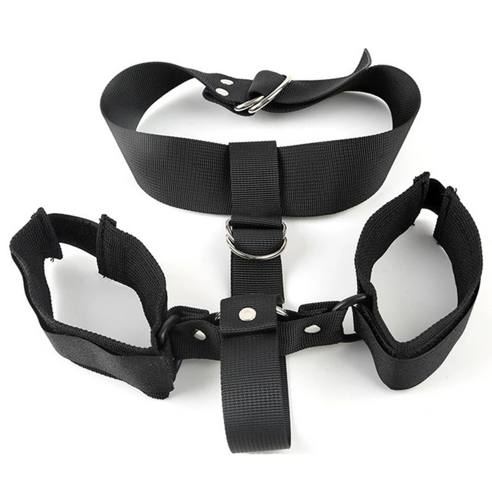 Collection of Menottes et Accessoires BDSM : Explorez vos Fantasmes Érotiques in a gallery layout