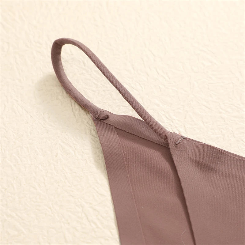 Collection of String Taille Basse – Confort Minimaliste in a gallery layout