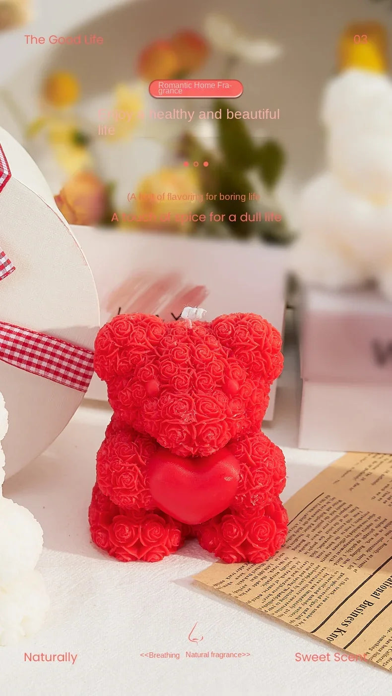 Collection of Bougie Parfumée en Forme d’Ours de Roses in a gallery layout