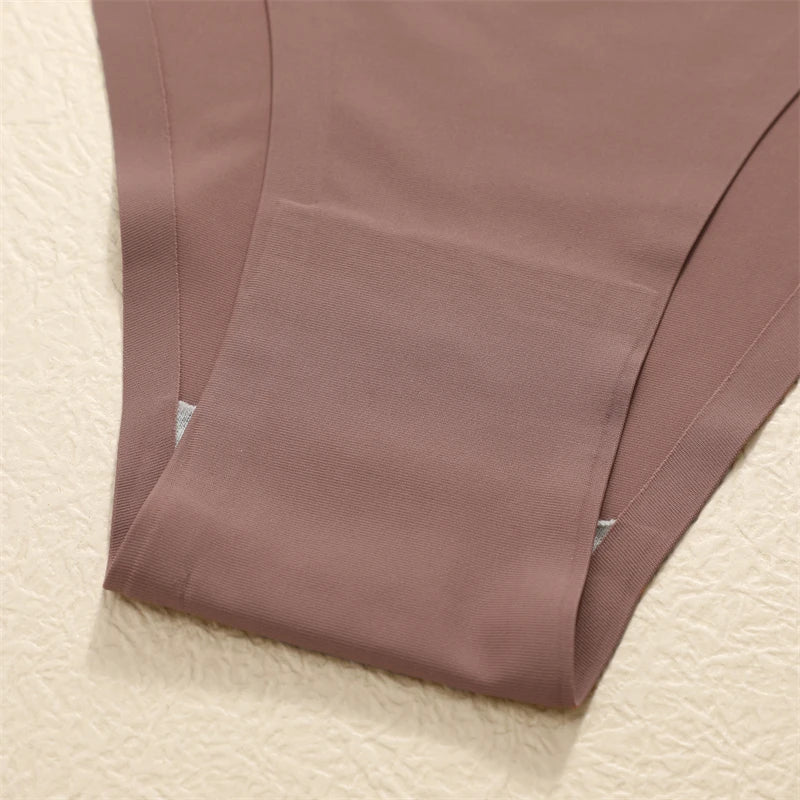 Collection of String Taille Basse – Confort Minimaliste in a gallery layout