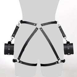 Collection of Menottes Sexuelles en Cuir PU avec Harnais Corporel, Bracelets de Bondage BDSM. in a gallery layout