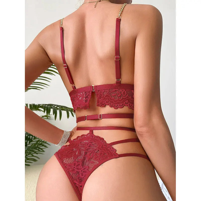Collection of Ensemble Lingerie avec Porte-Jarretelles et Anneaux de Jambe in a gallery layout